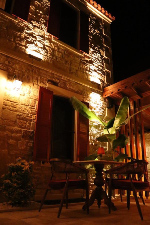 Dionysos 1789 Boutique Hotel Foça Ngoại thất bức ảnh